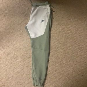 Nike Tech Fleece Pants